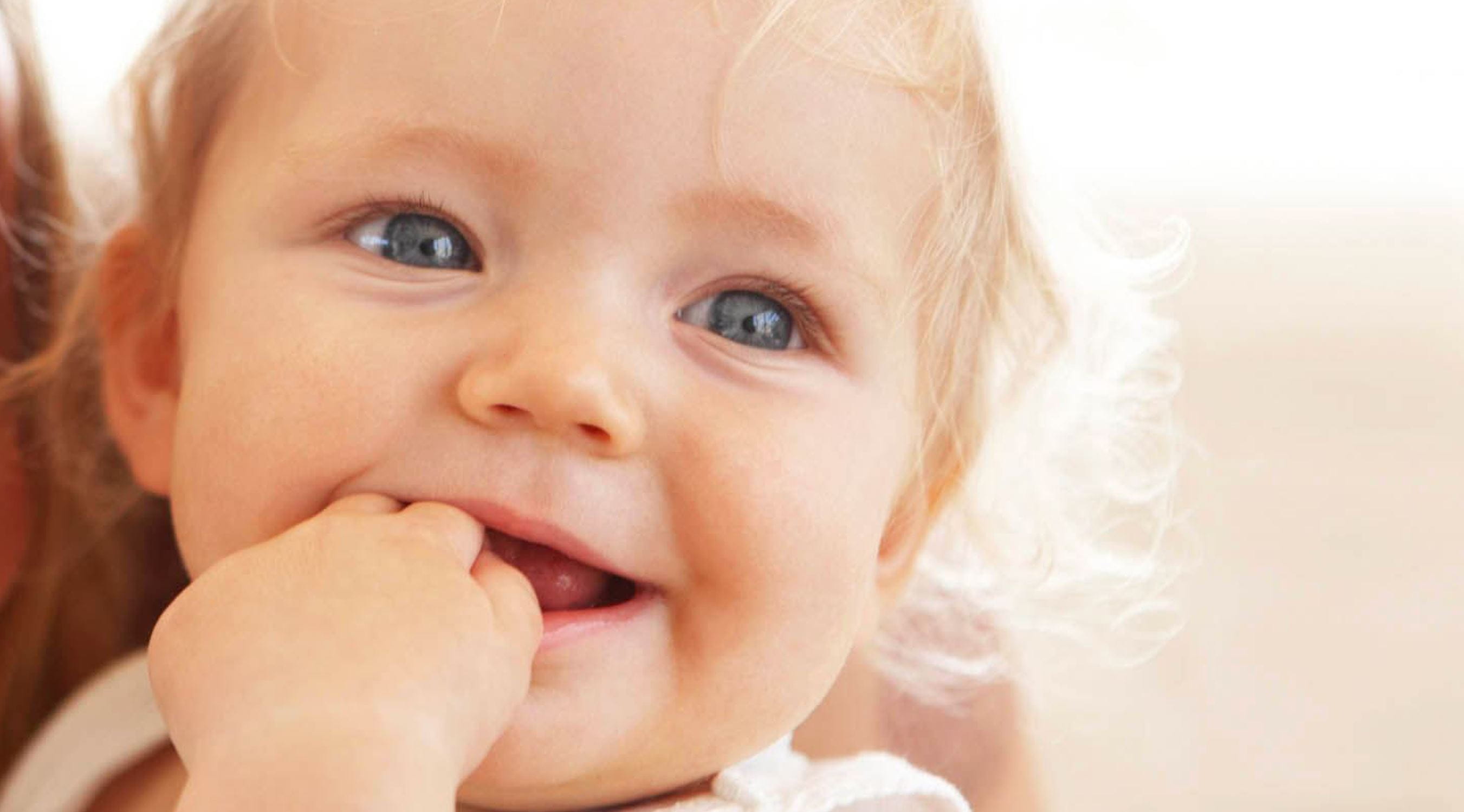 Wenn Babys zahnen