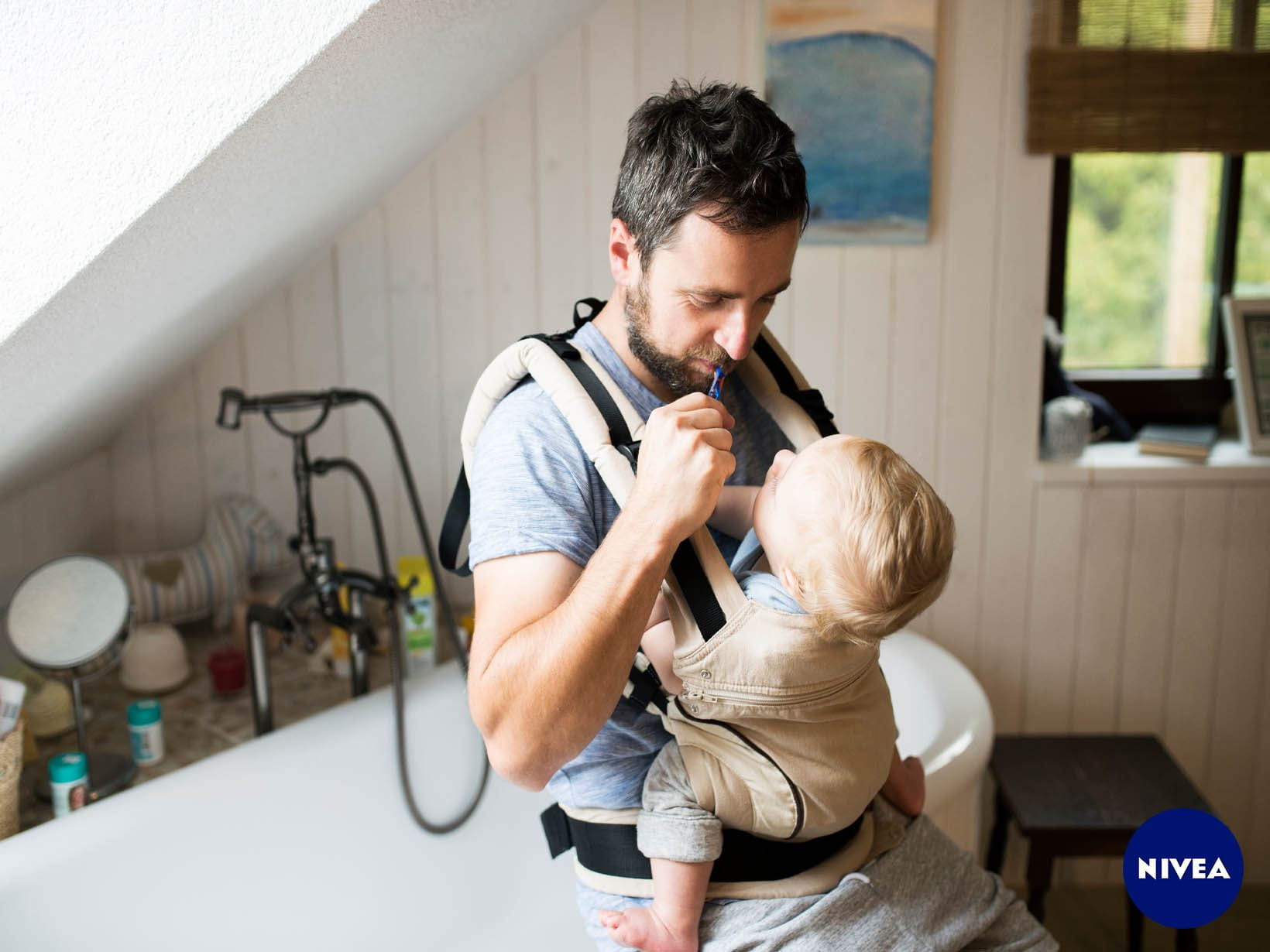 Wenn Babys zahnen: Große Vorbilder für die Kleinen