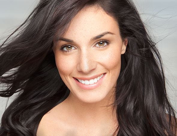 Lange Haare pflegen: Tipps für Glanz bis in die Spitzen