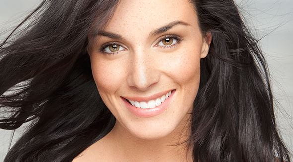 Lange Haare pflegen: Tipps für Glanz bis in die Spitzen