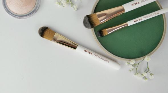 Make-up-Pinsel und Schwämme: Was brauche ich wann? – NIVEA
