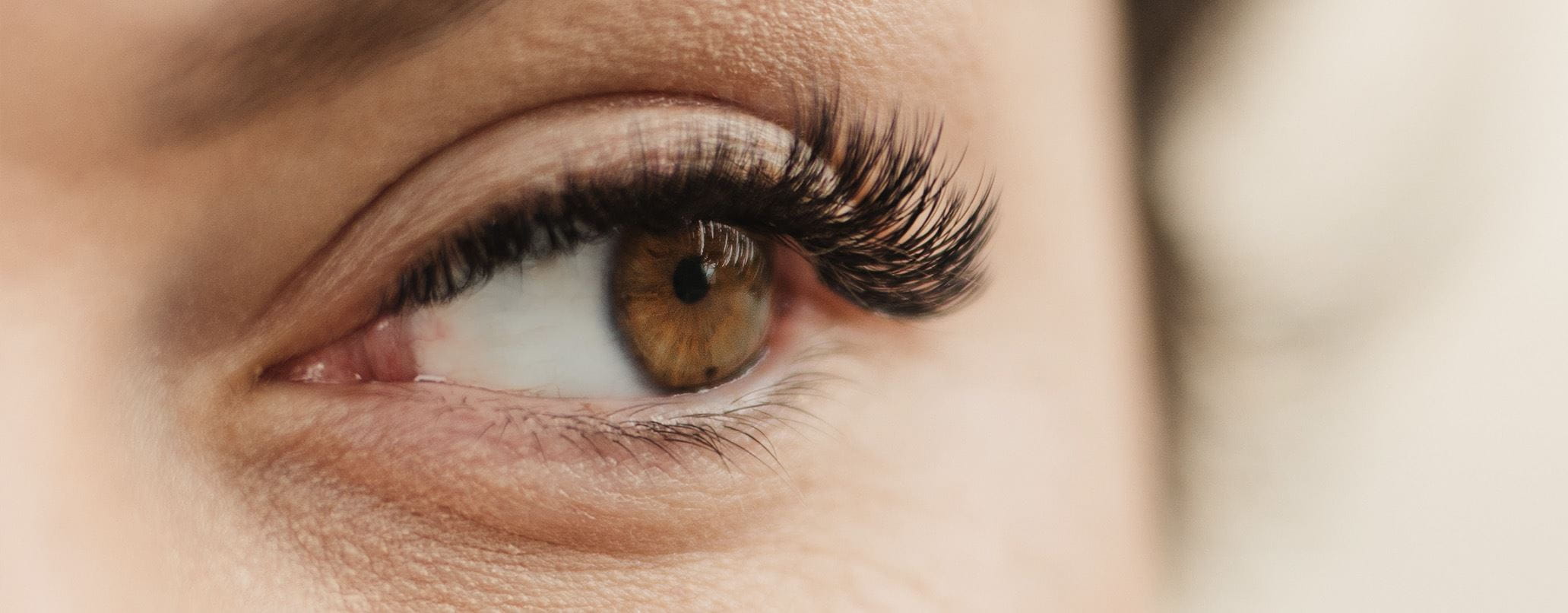 Verlängerte Wimpern