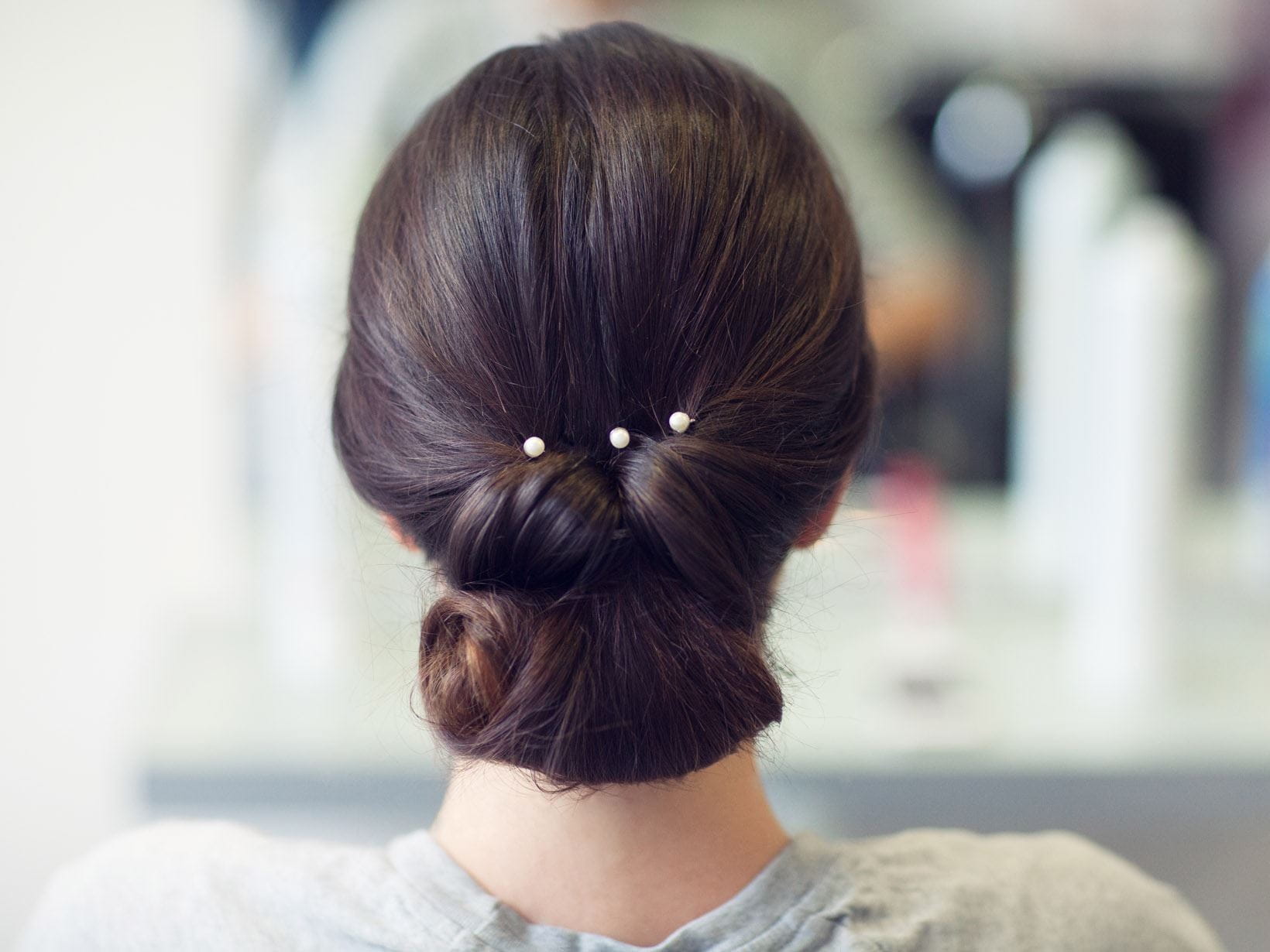 Klassischer Twisted Chignon