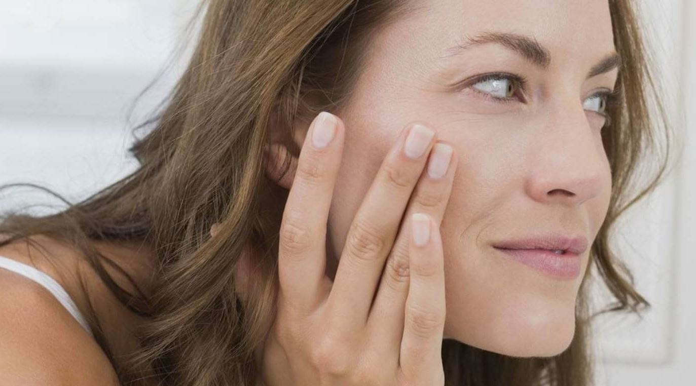 como-prevenir-reducir-manchas-en-la-piel