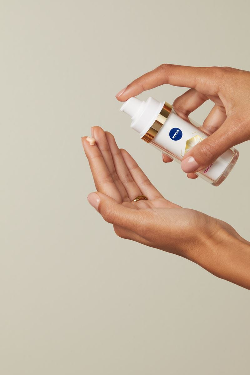 NIVEA Cellular Luminous630 Siero 2-in-1 anti-età e anti-macchie