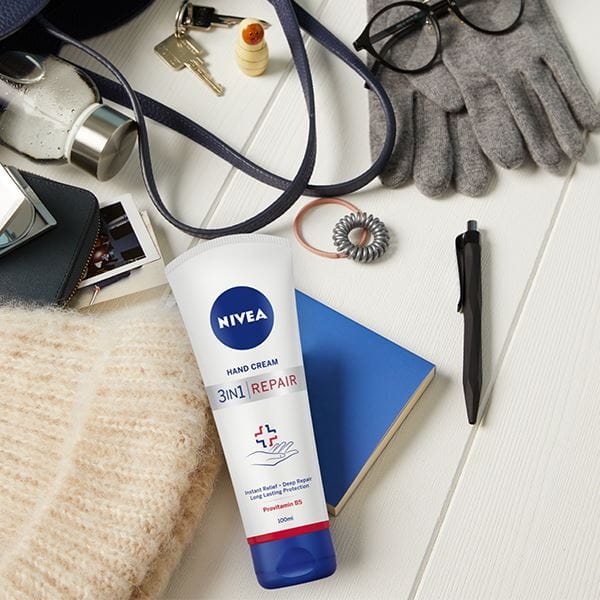 nivea 3 in 1 repair & care hand cream