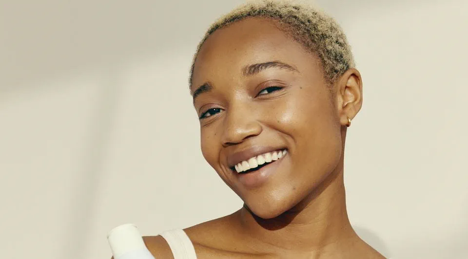 Tipps gegen Poren auf der Nase | Tipps & Tricks von NIVEA Alles, was du über große Poren im Gesicht wissen musst und welche NIVEA Produkte helfen können Weiterlesen