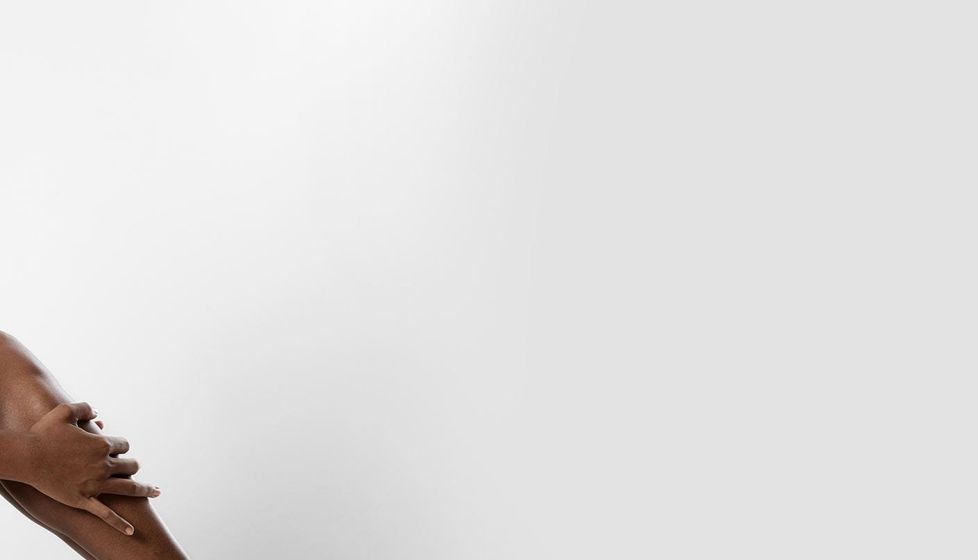 INVISIBLE BLACK & WHITE