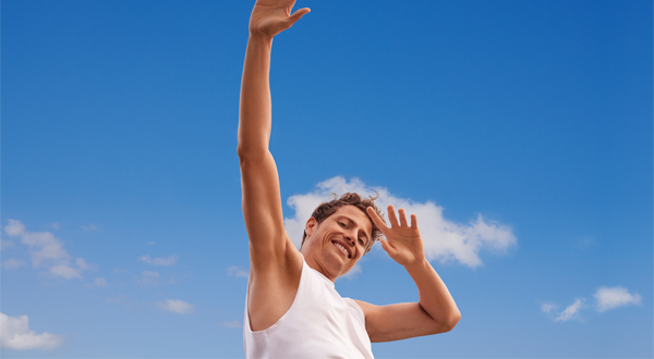 men-raise-his-hand-to-the-sky