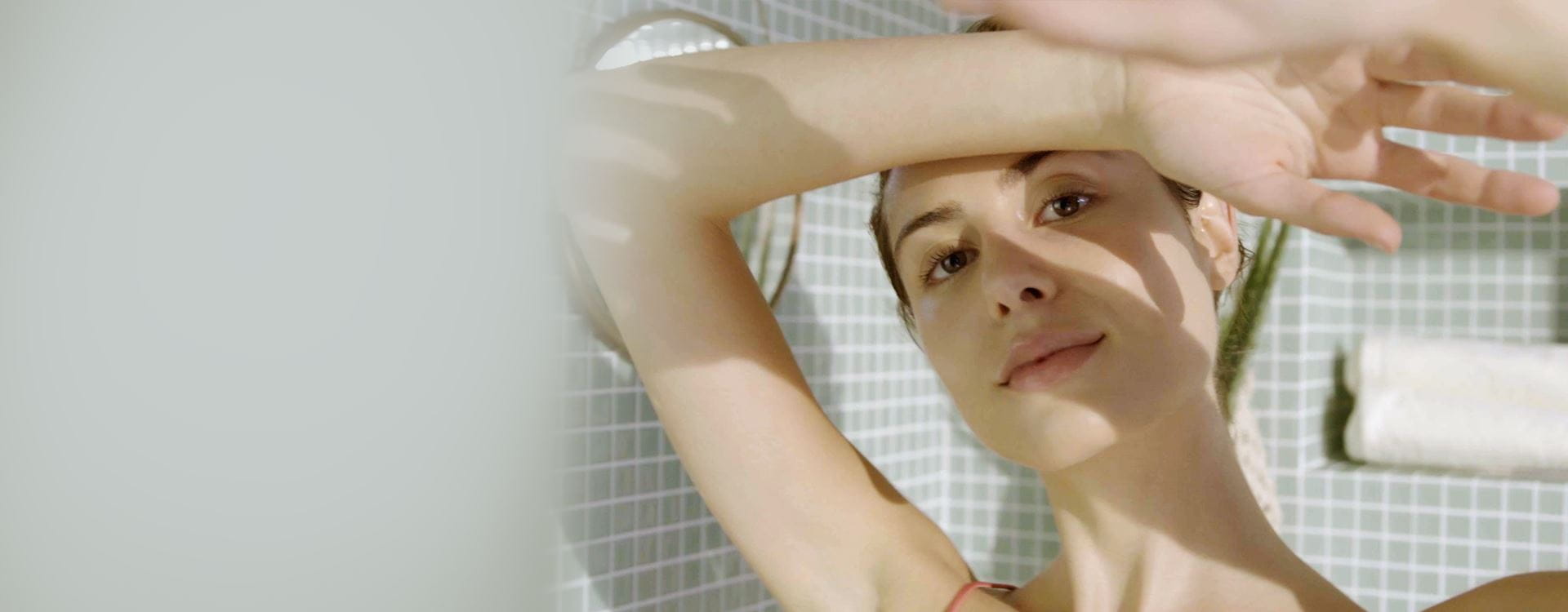 Rekomendasi Pembersih Makeup untuk Kulit Sensitif