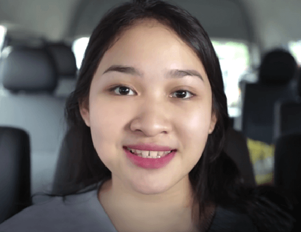 woman face close up shot