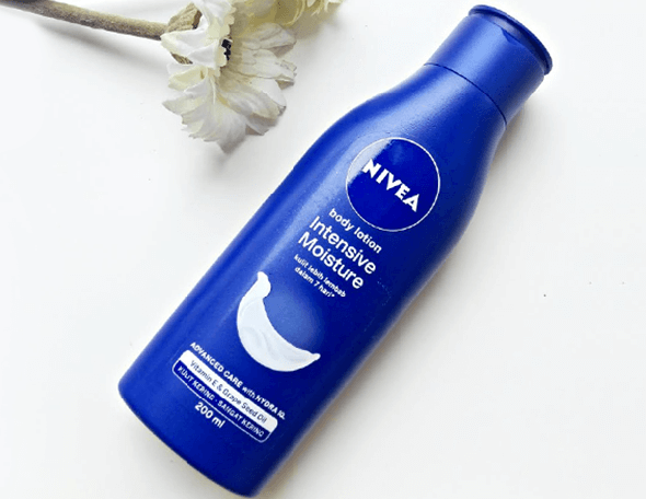 NIVEA Intensive Moisture Body Lotion
