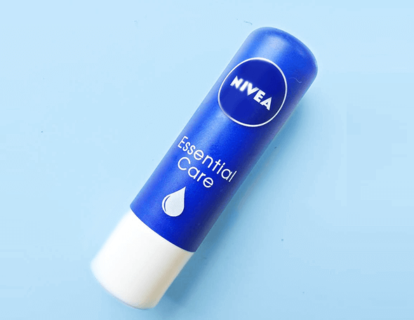 NIVEA Lip Essential Care