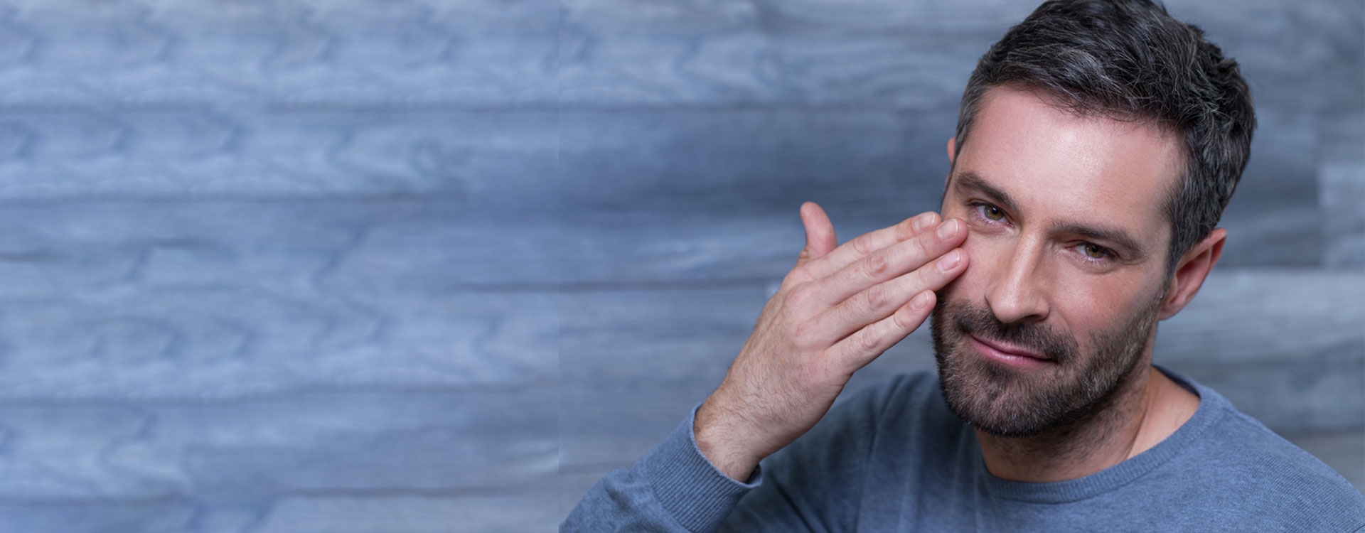 Ciri-Ciri Kamu Punya Komedo Lembur yang Harus Segera Diatasi