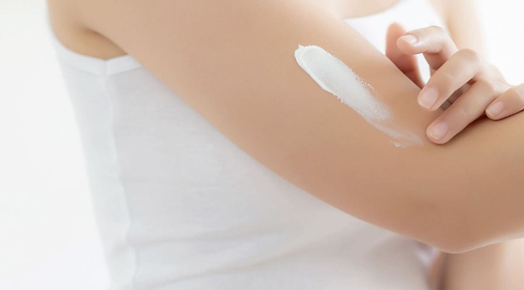 كيفية ترطيب بشرة الجسم الجافة بحسب المنطقة!