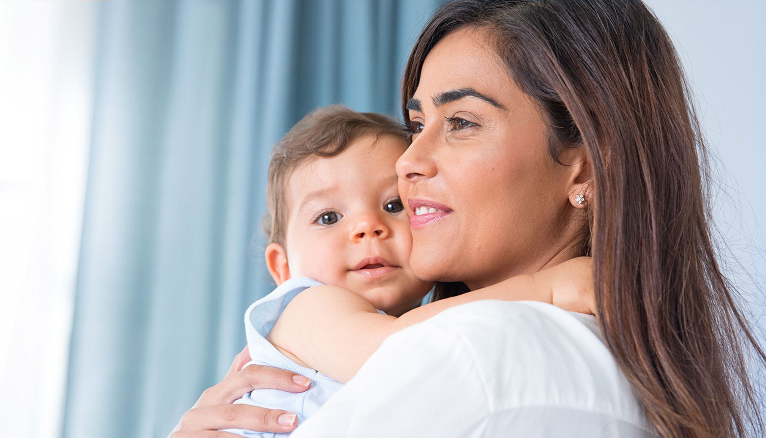 العناية بالطفل