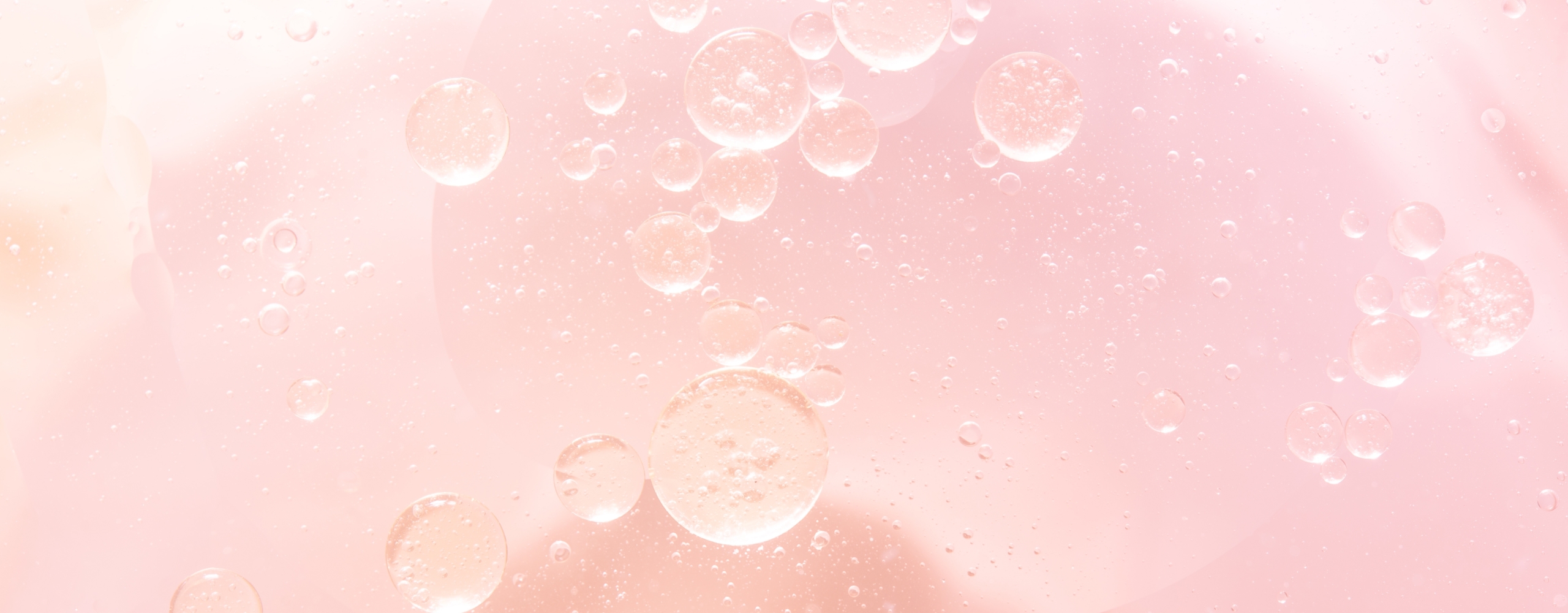 Propiedades del Agua de Rosas para Cuidar la Piel