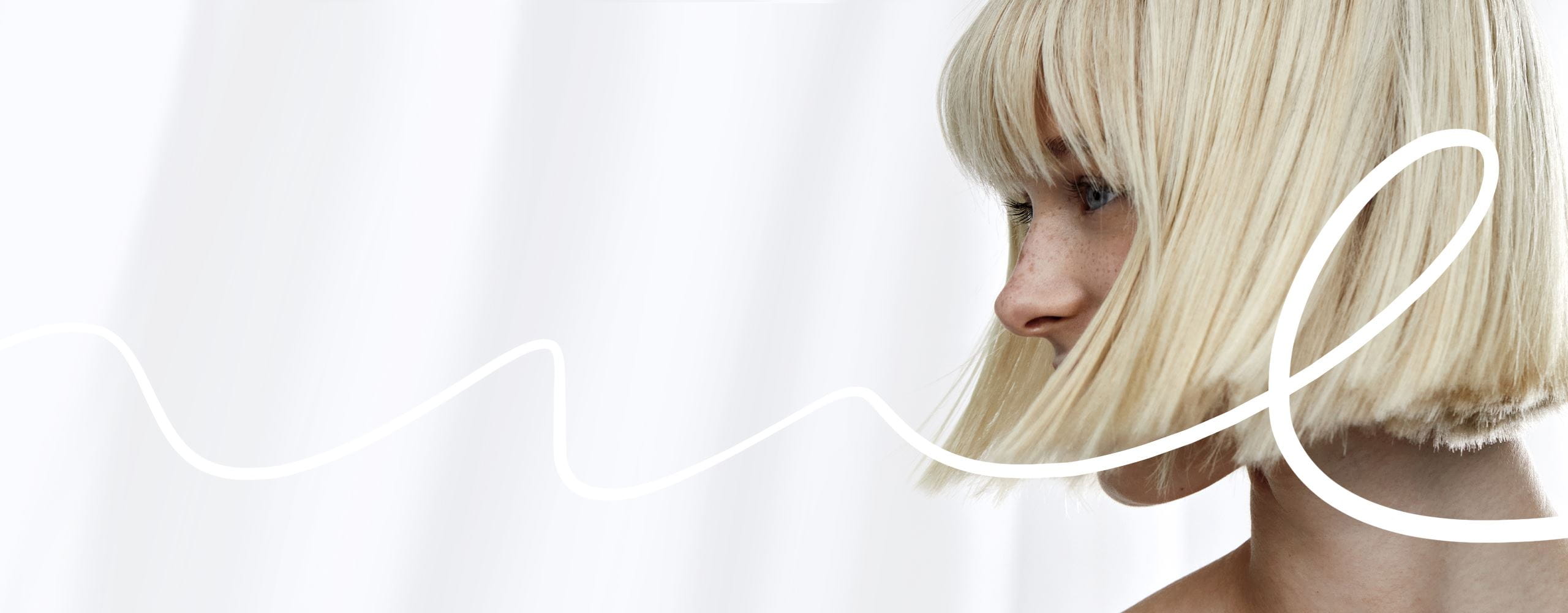 fryzury z grzywką na boki