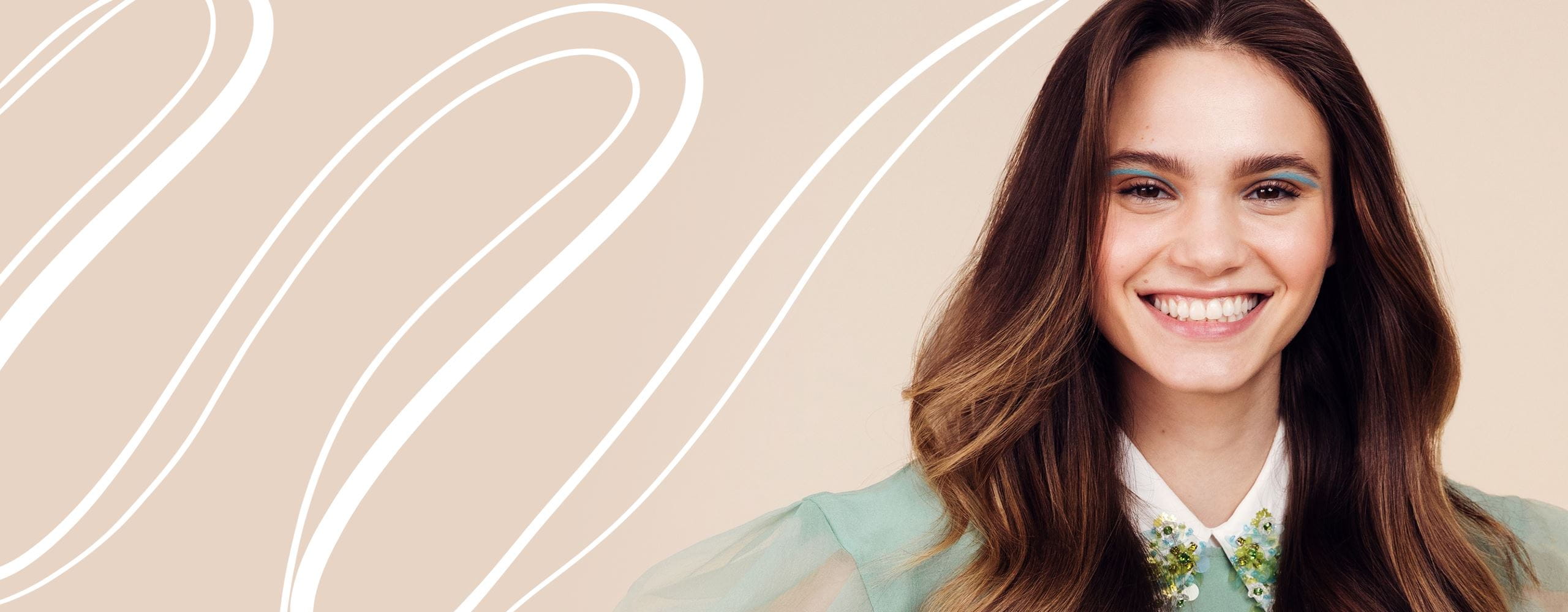 Fryzury dla pociągłej twarzy. Sprawdź, w jakich włosach będzie Ci dobrze!