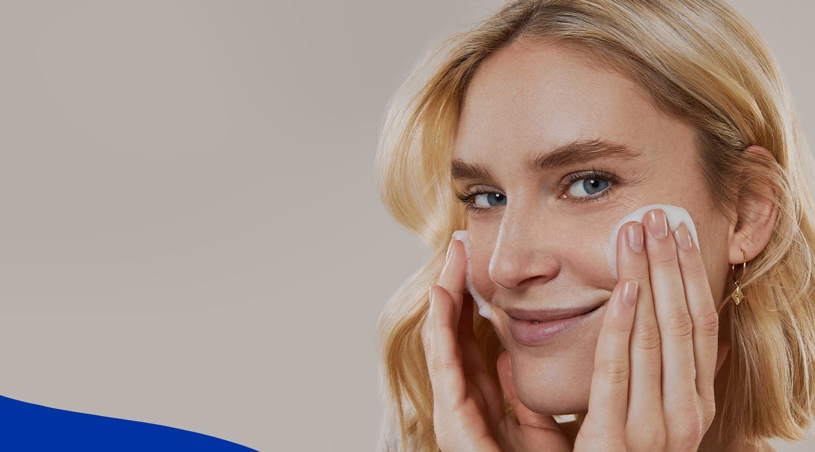 Pianka do mycia twarzy – co to za produkt?