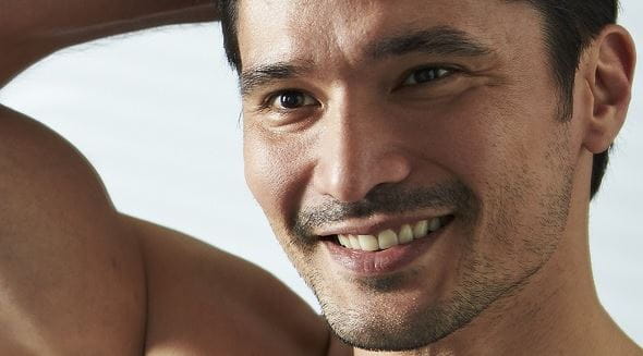 homem com cabelo saudável