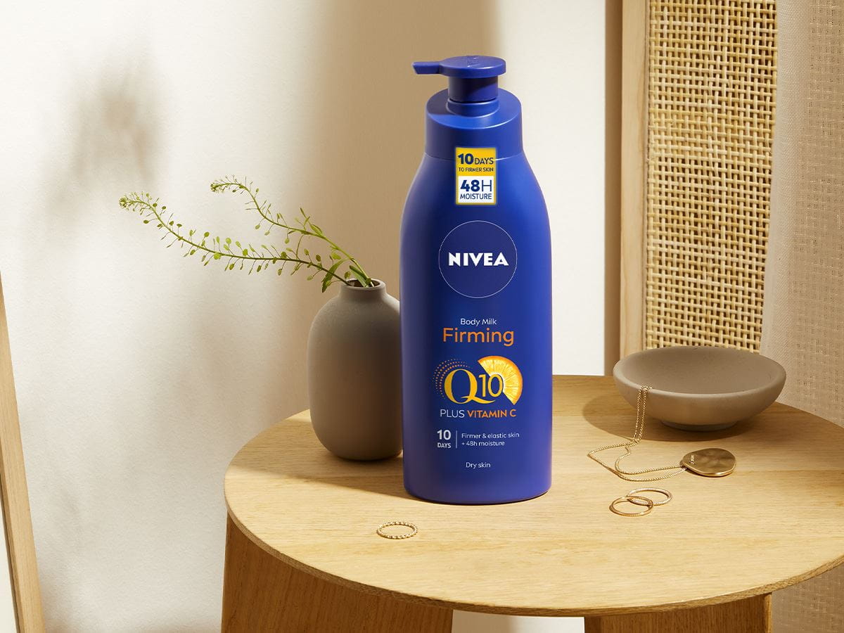 NIVEA Výživné spevňujúce telové mlieko Q10 + vitamín C 400 ml  