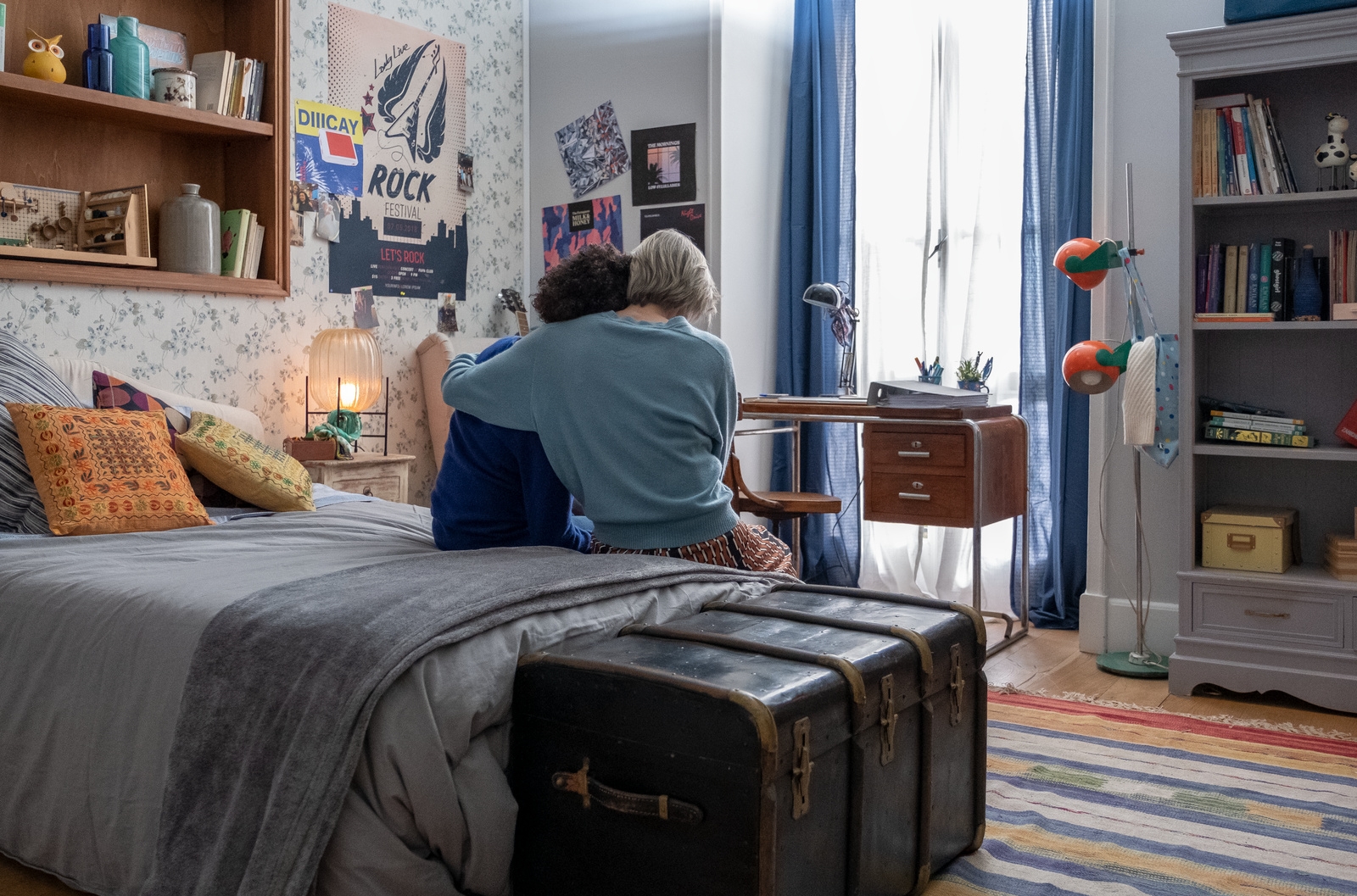 chumáče vlasov po byte