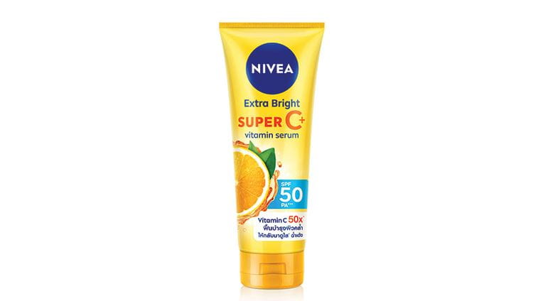  NIVEA Extra Bright Super C+ Vitamin Serum SPF 50 PA+++ ช่วยให้ผิวขาวเร่งด่วน