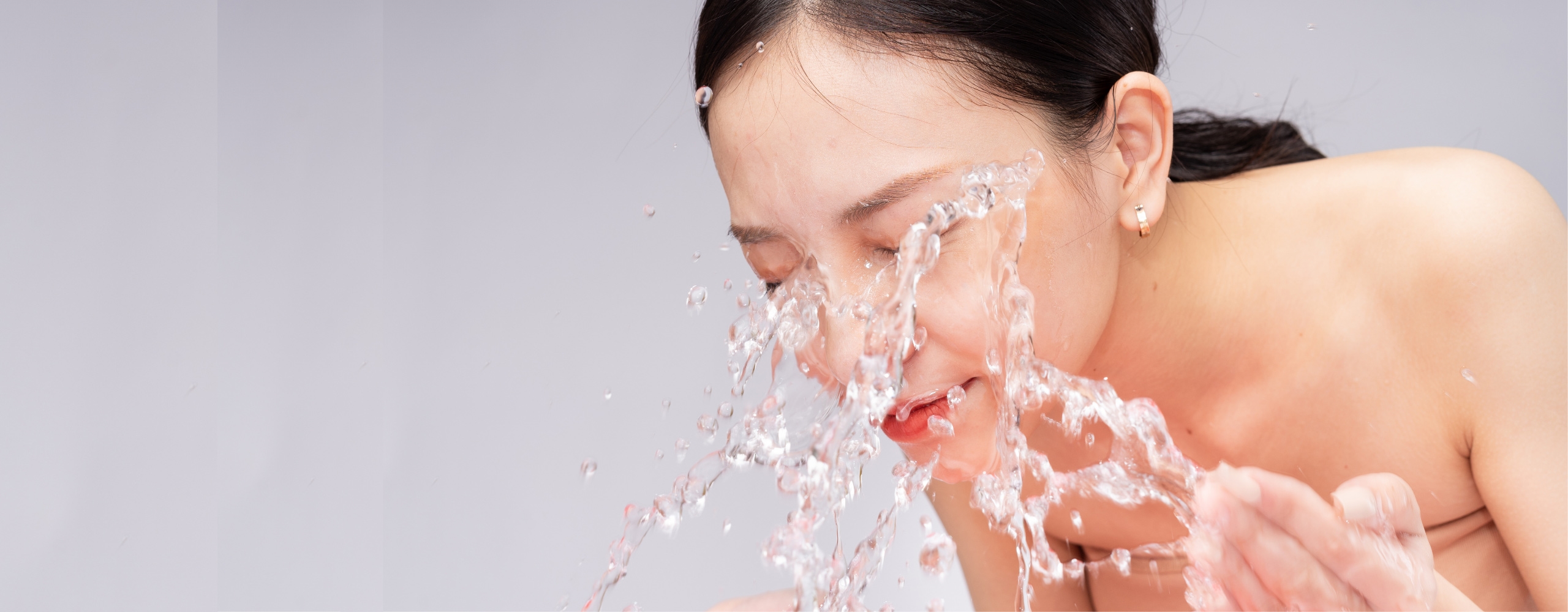 สูตรหน้าขาวใสฉบับสมบูรณ์ ลดจุดด่างดำ เผยผิวโกลว์อย่างปลอดภัย