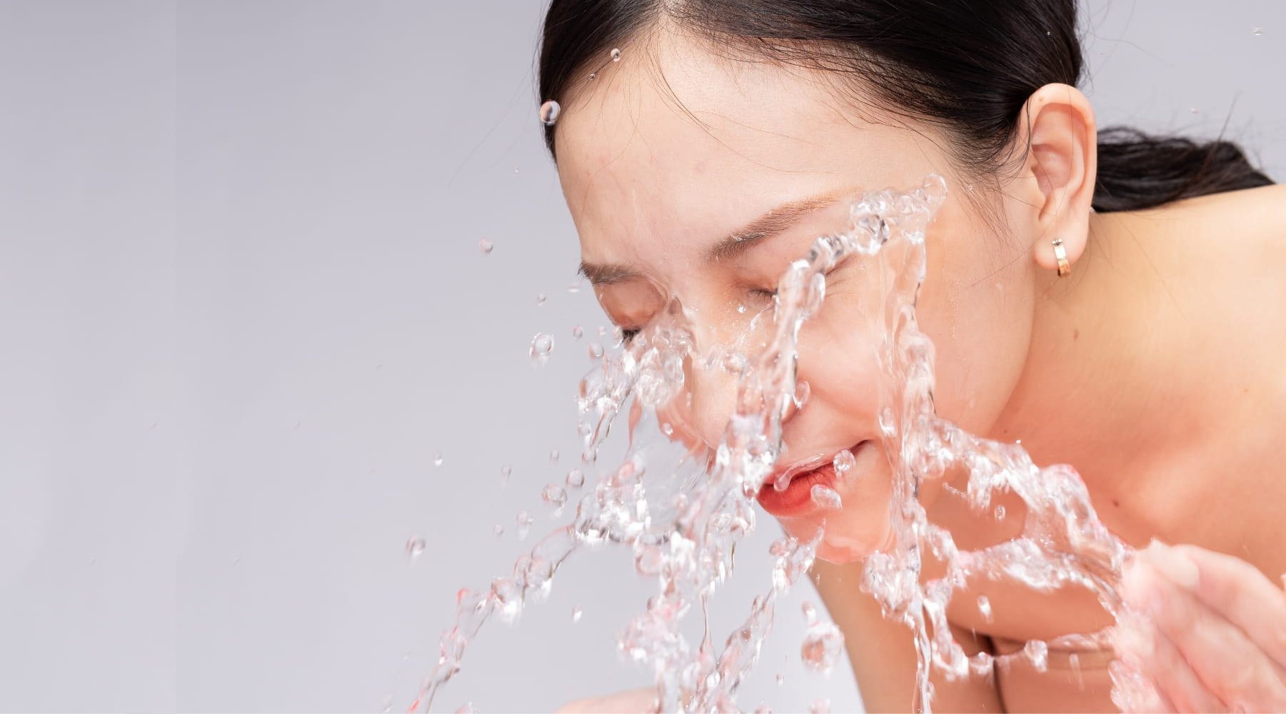 สูตรหน้าขาวใสฉบับสมบูรณ์ ลดจุดด่างดำ เผยผิวโกลว์อย่างปลอดภัย