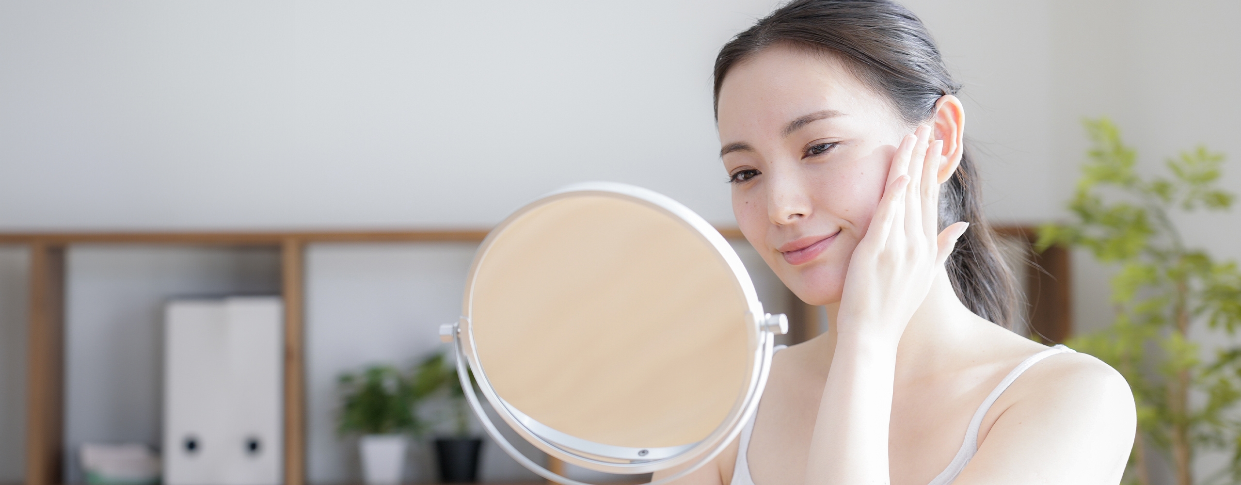 เซรั่มบำรุงผิวหน้า เผยผิวกระจ่างใส ลดเลือนริ้วรอย