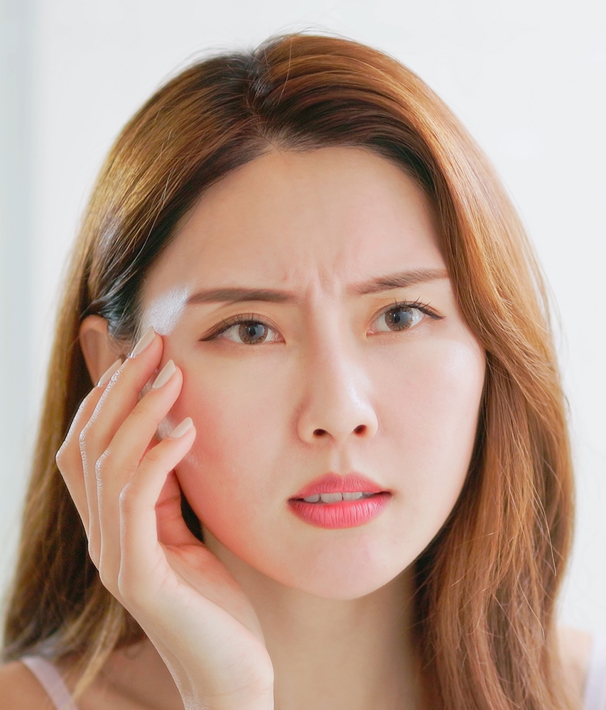 วิธีลดรอยหน้าผากย่น จัดการอย่างไรไม่ให้หน้าแก่ก่อนวัย