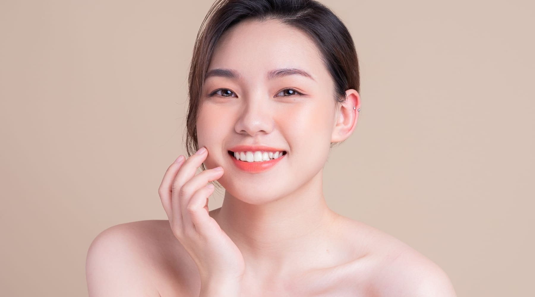 11 วิธีหน้าเนียนใส ไร้รูขุมขน หมดปัญหาผิวไม่เรียบเนียน