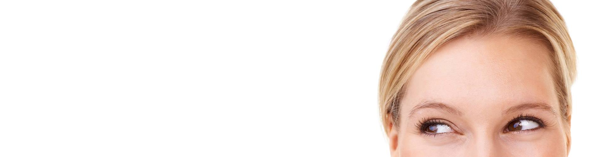 Догляд за шкірою навколо очей